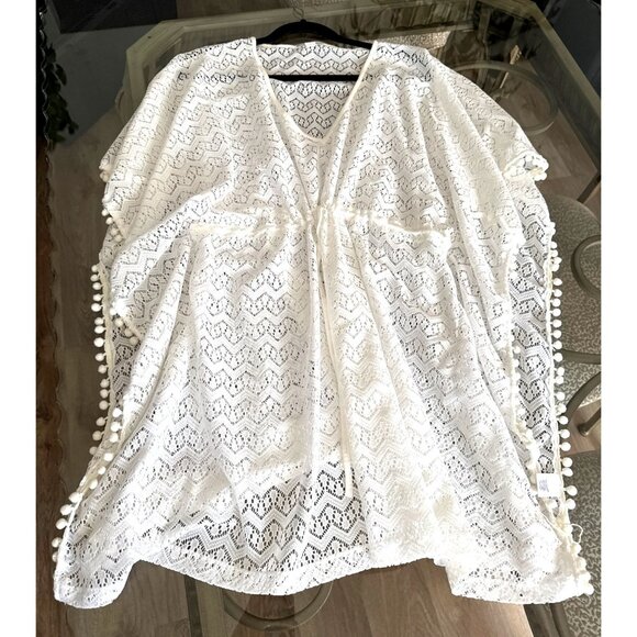 White Crochet Kimono Cover-Up With Pom Pom Trim One Size 100% Polyester Made In - Picture 2 of 7